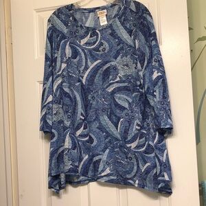 Ruby Rd. Blue and White Floral Tunic